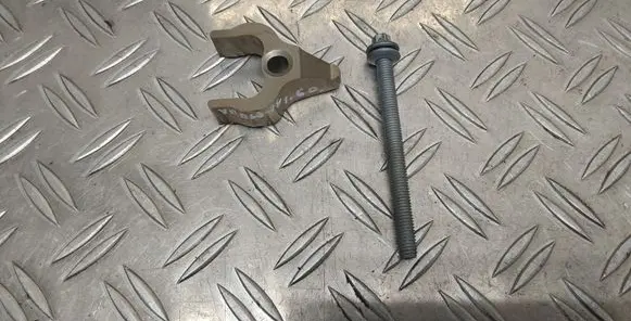 Toyota Verso Fuel Injector clamp holder