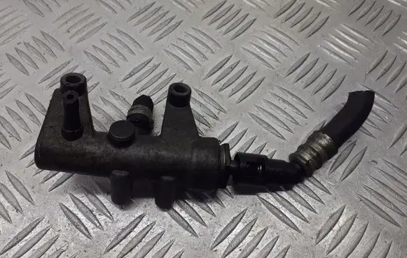 Opel Vectra C Fuel distributor 55203803