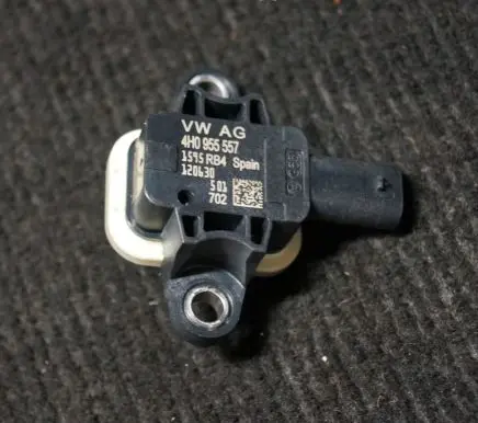 Audi A6 S6 C7 4G Airbag deployment crash/impact sensor 4H0955557