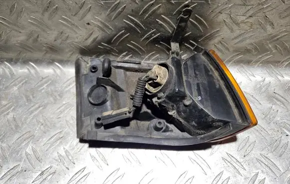 Front indicator light