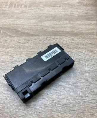 Toyota Auris 150 Fuse module 8264147020 72818502