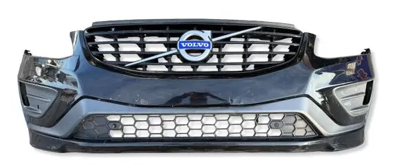 Volvo XC60 Front bumper 31383105 BP86B