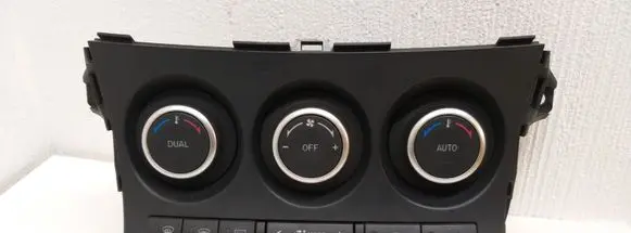 Mazda 3 II Climate control unit BHE761190A VPCALH18C612EB
