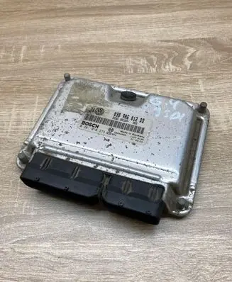 Volkswagen Bora Engine control unit/module ECU 038906012DB 0281010373