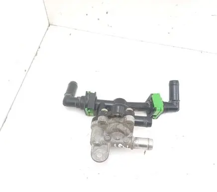 Mitsubishi Outlander Thermostat/thermostat housing