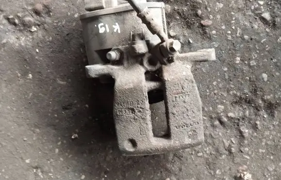 Volvo S60 Rear brake caliper 32332594