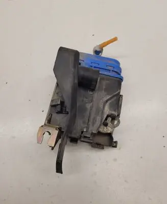 Audi A4 S4 B5 8D Rear door lock 8D0839015A