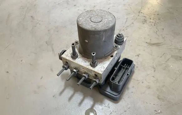 Mercedes-Benz Sprinter W906 ABS Pump 269517 ZGS001 A9069001902