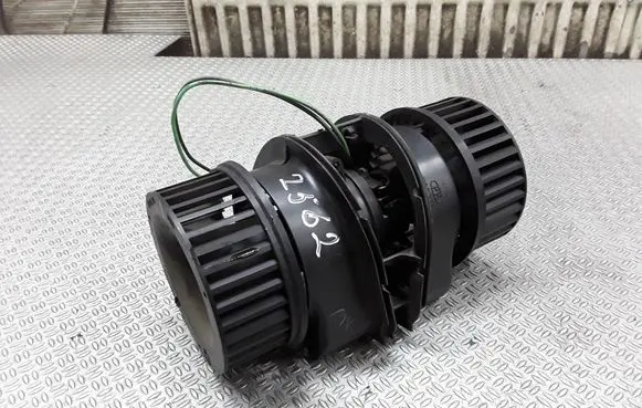 Chrysler Pacifica Heater fan/blower 790836L