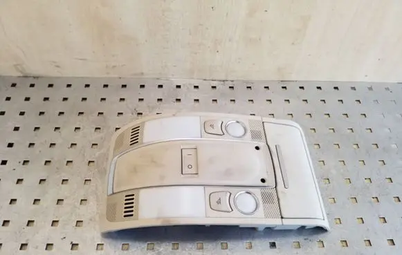 Audi A6 S6 C6 4F Front seat light 4F0951177 4F0910177