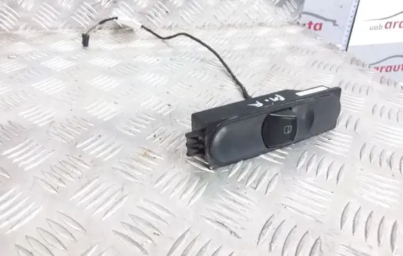 Mercedes-Benz Vito Viano W639 Electric window control switch A6395450613