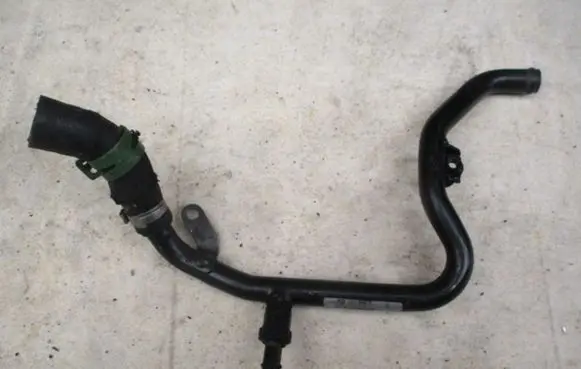 Audi A5 8T 8F Engine coolant pipe/hose 059121070E