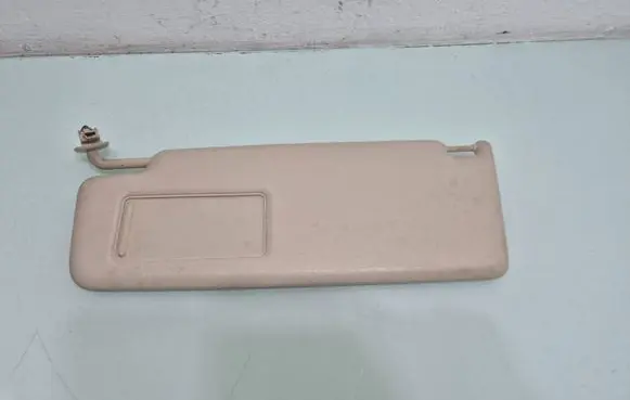 Volkswagen Tiguan Sun visor 
