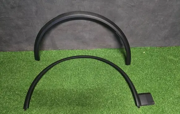 Porsche Macan (95C) Front arch trim 95C853717M
