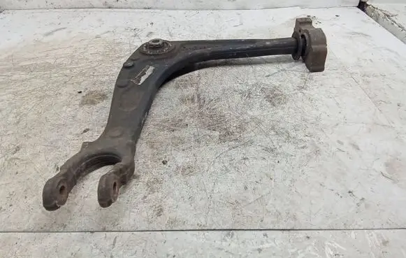 Peugeot 407 Front lower control arm/wishbone