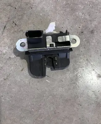 Volkswagen Scirocco Tailgate/trunk/boot lock/catch/latch 1K8827505B