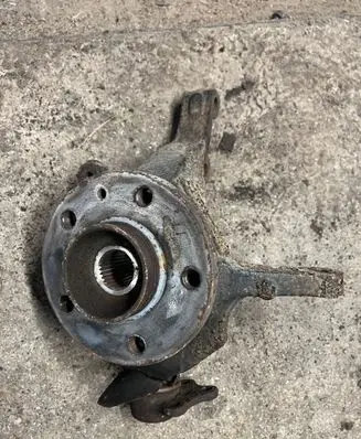 Renault Trafic II (X83) Front wheel hub spindle knuckle