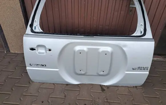 Suzuki Grand Vitara II Truck tailgate 