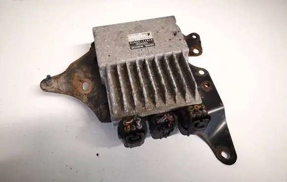 Lexus IS 220D-250-350 Fuel injection control unit/module 8987120070