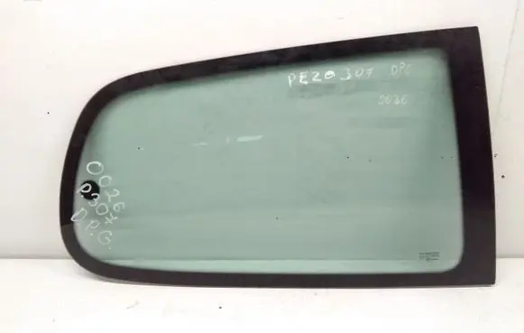 Peugeot 406 Rear side window