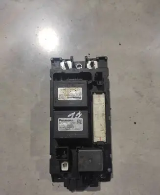 Lexus CT 200H Fuse module G92Z147020 0A152538