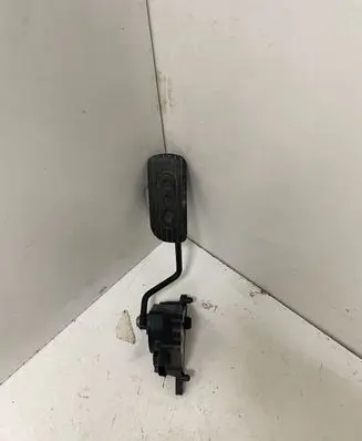 Nissan Note (E11) Accelerator throttle pedal 18002AX700
