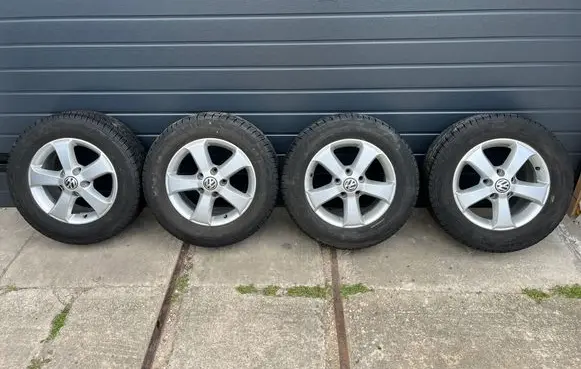 Volkswagen Multivan T5 R16 alloy rim 7H0071496