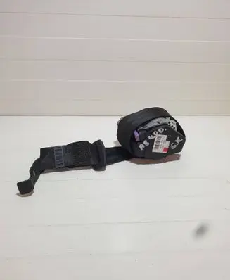 Rear seatbelt