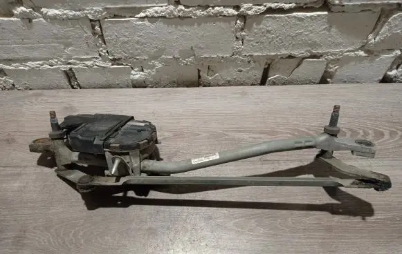 Volvo V40 Front wiper linkage and motor 1397220628 31378574 3397021692