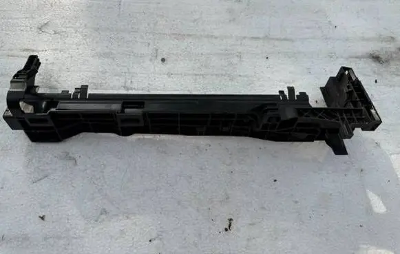 Mercedes-Benz C W205 Side radiator support slam panel A0995042218 7334733