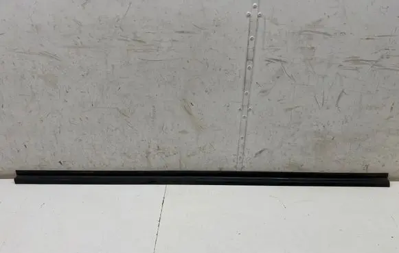 Nissan X-Trail T33 Sill