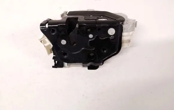 Audi A3 S3 8V Front door lock 8X2837016B