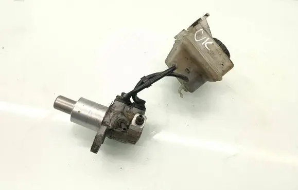 Land Rover Freelander Master brake cylinder 