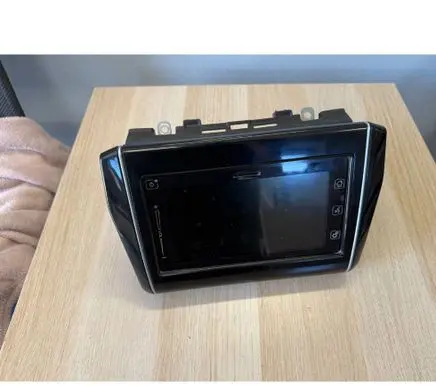 Suzuki Swift III Radio/CD/DVD/GPS head unit 3992052R05