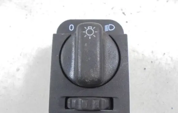 Opel Calibra Light switch 90213283