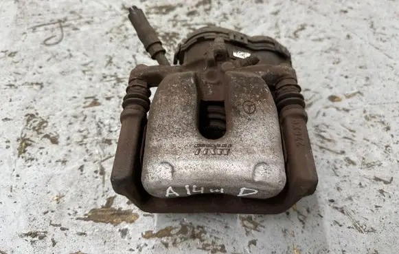 Mercedes-Benz A W176 Rear brake cylinder A2464232298