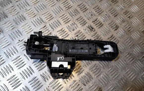 Mercedes-Benz CLA C117 X117 W117 Front door exterior handle/bracket A2047601634