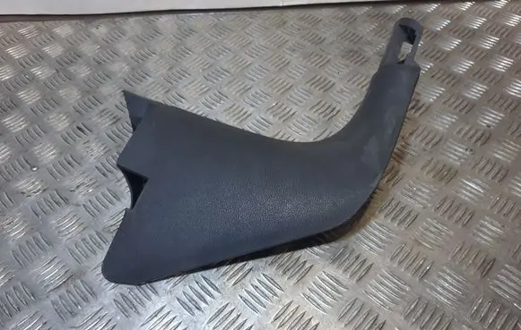 Audi A3 S3 8V Front sill trim cover 8V3867272