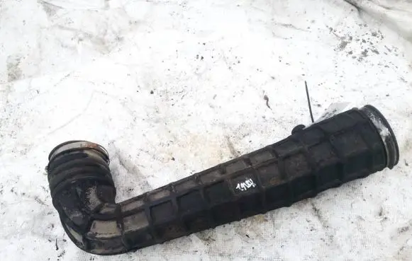 Ford Explorer Air intake hose/pipe