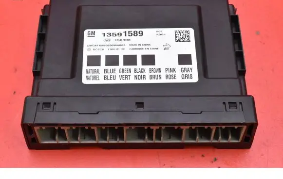 Opel Corsa E Comfort/convenience module 13591589