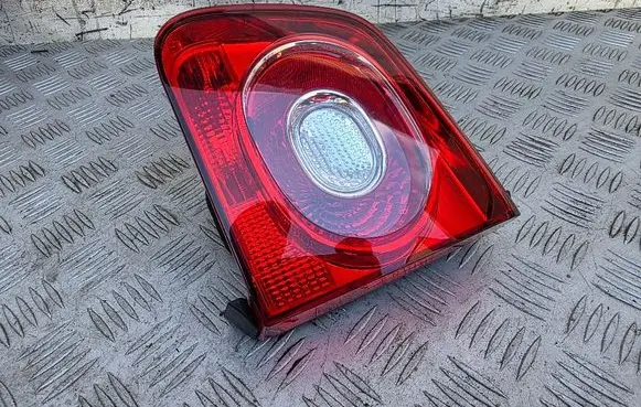 Volkswagen Tiguan Tailgate rear/tail lights 5N0945094C