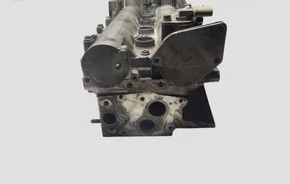 Volkswagen Golf V Engine head 03C103358F