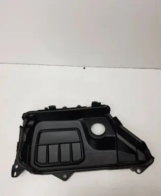Nissan X-Trail T32 Engine cover (trim) PA6GF20MD10