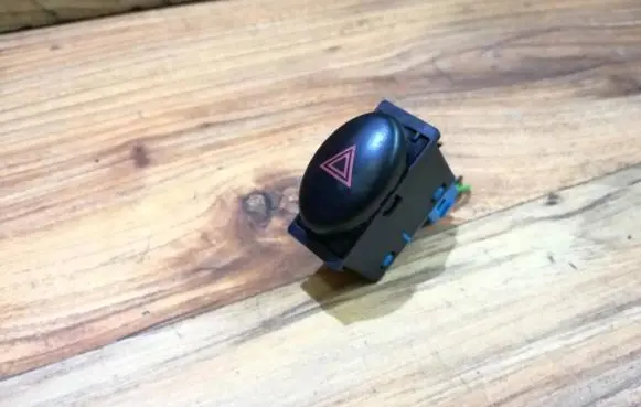 Rover 75 Hazard light switch 101970xxx NERA