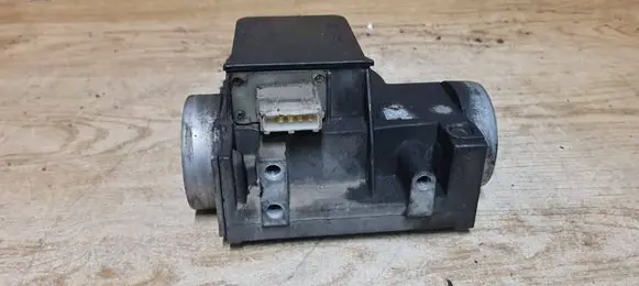 Volvo S70 V70 V70 XC Mass air flow meter 0281002074 1275245