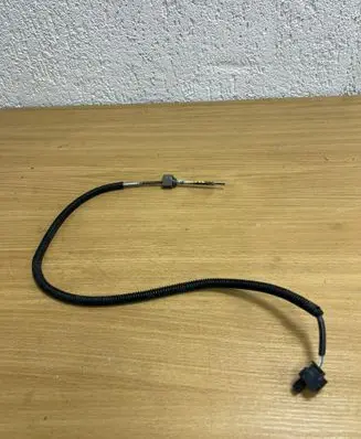 Mercedes-Benz GLC X253 C253 Exhaust gas temperature sensor A0009059705 D5596