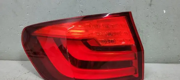 BMW 5 F10 F11 Rear/tail lights 444-1960L-AE-SL