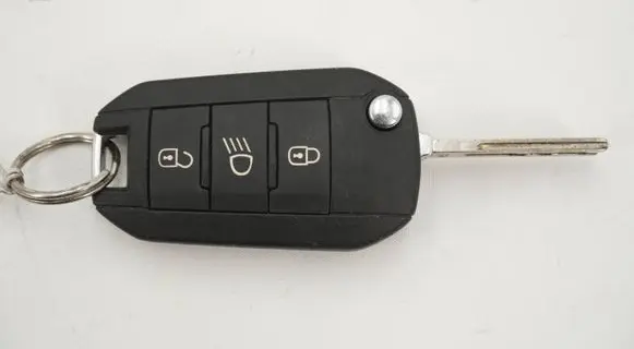 Peugeot 208 I Ignition key/card 9674001080