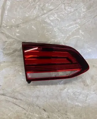 Volkswagen Golf VII Tailgate rear/tail lights 5G9945093J 90124280