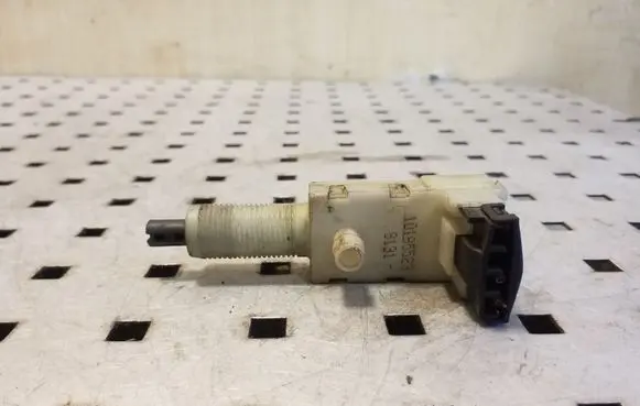 Opel Sintra Brake pedal sensor switch 10195523